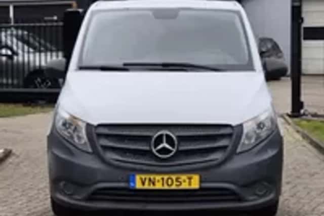 Mercedes-Benz Vito (2015) thumbnail 17