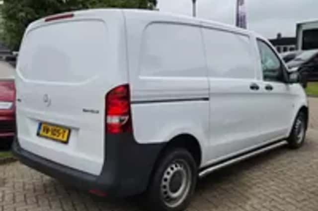 Mercedes-Benz Vito (2015) thumbnail 21