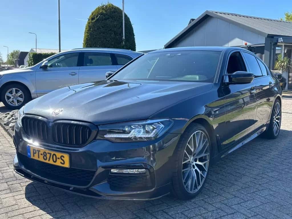 BMW 5-Serie (2017) — foto 1