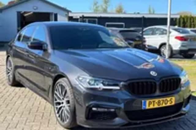 BMW 5-Serie (2017) thumbnail 12