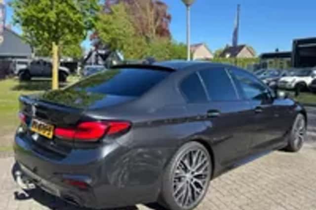 BMW 5-Serie (2017) thumbnail 14