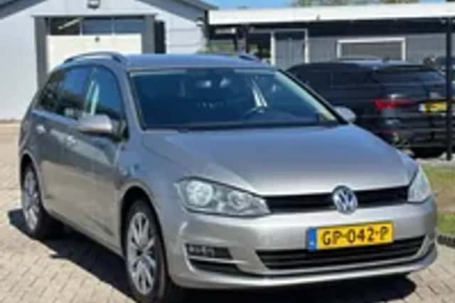 Volkswagen Golf (2015) thumbnail 22