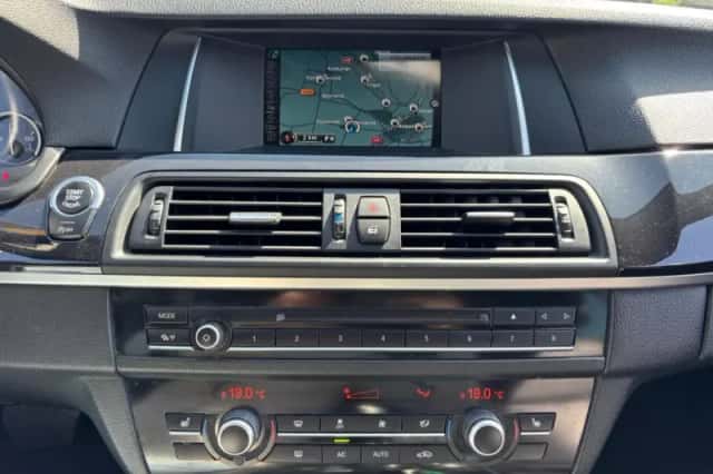 BMW 5-Serie (2015) thumbnail 14