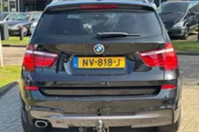 BMW X3 (2016) thumbnail 28