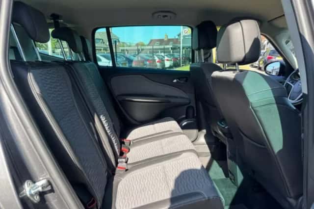 Opel Zafira Tourer (2012) thumbnail 15