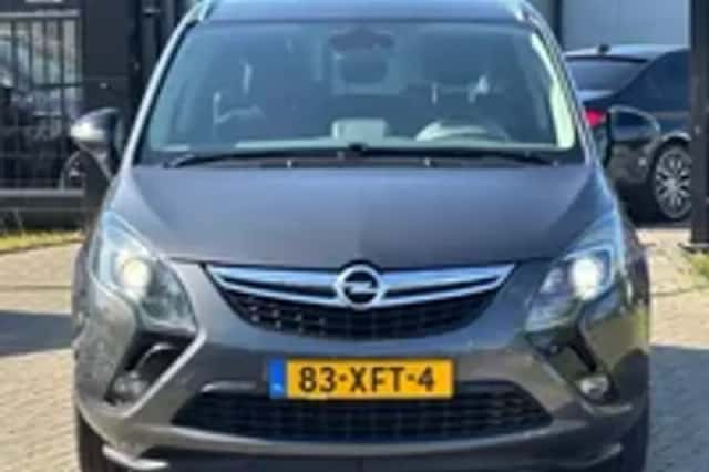 Opel Zafira Tourer (2012) thumbnail 23