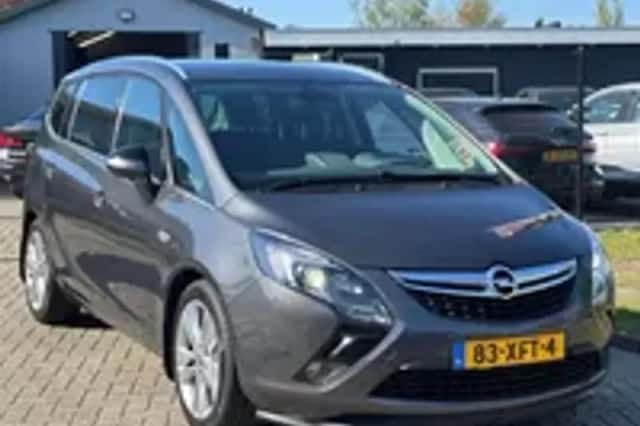 Opel Zafira Tourer (2012) thumbnail 24