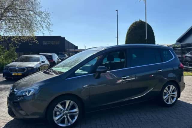 Opel Zafira Tourer (2012) thumbnail 8