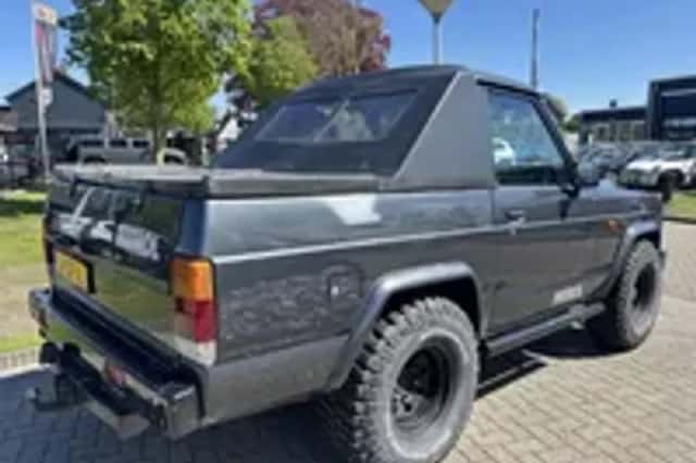 Nissan Patrol (1985) thumbnail 18