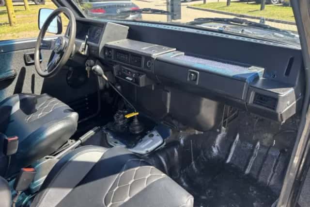 Nissan Patrol (1985) thumbnail 9