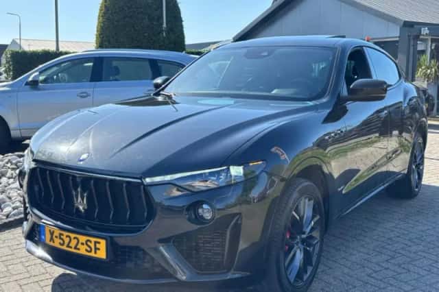 Maserati Levante (2021) thumbnail 1