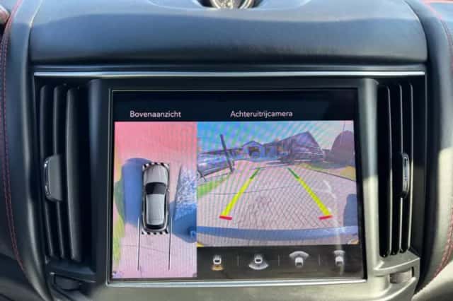 Maserati Levante (2021) thumbnail 10