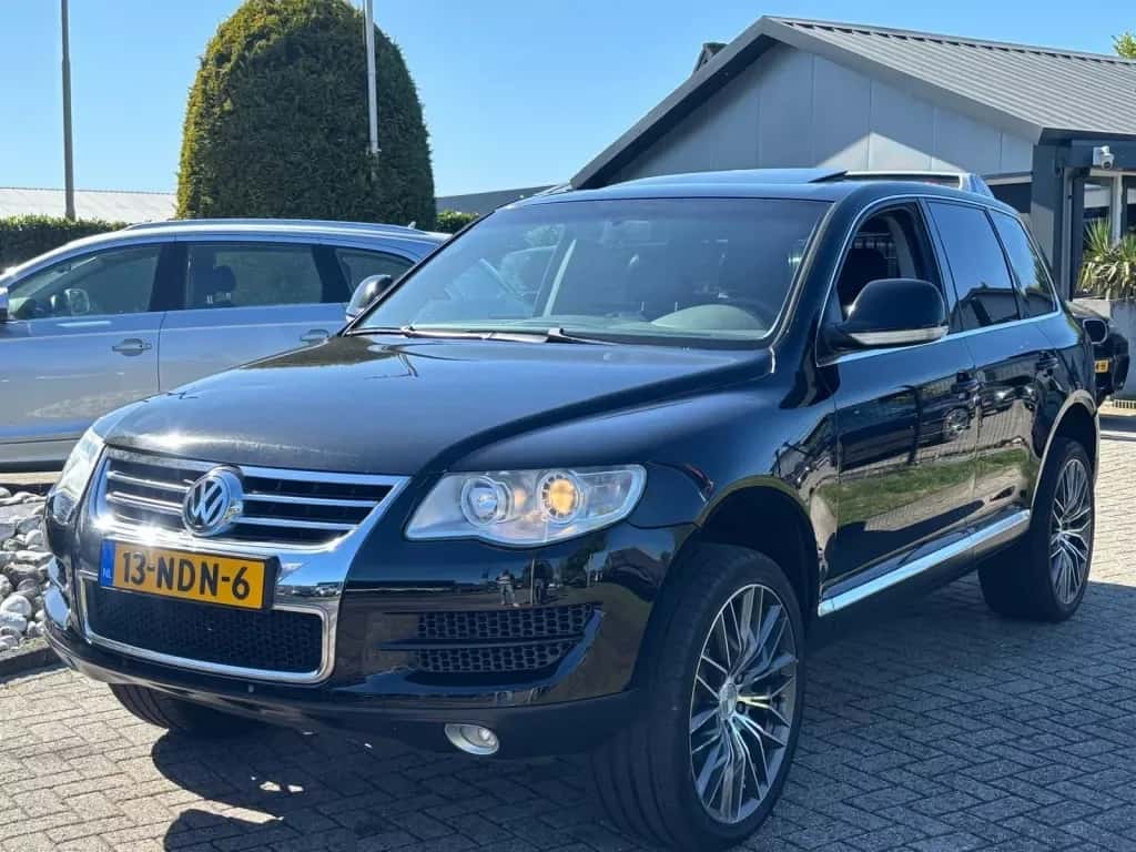 Volkswagen Touareg (2008) — foto 1