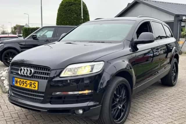 Volkswagen Touareg (2008) thumbnail 29