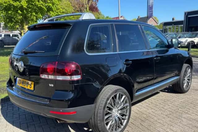 Volkswagen Touareg (2008) thumbnail 5