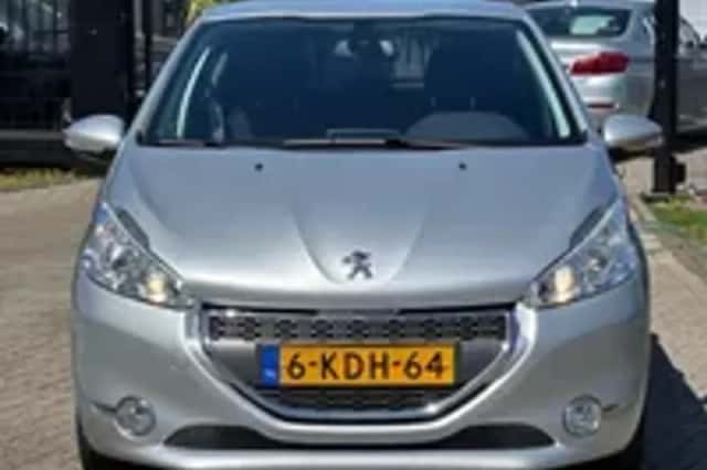 Peugeot 208 (2013) thumbnail 20