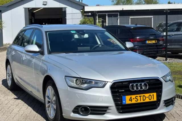 Audi A6 (2013) thumbnail 3