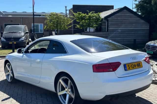 Audi A5 (2012) thumbnail 8
