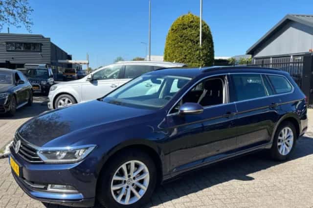 Volkswagen Passat (2014) thumbnail 8