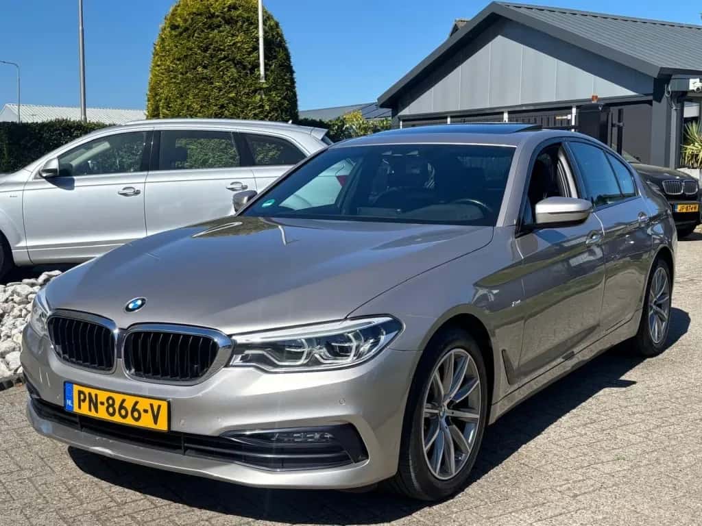 BMW 5-Serie (2017) — foto 1