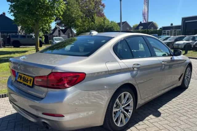 BMW 5-Serie (2017) thumbnail 6