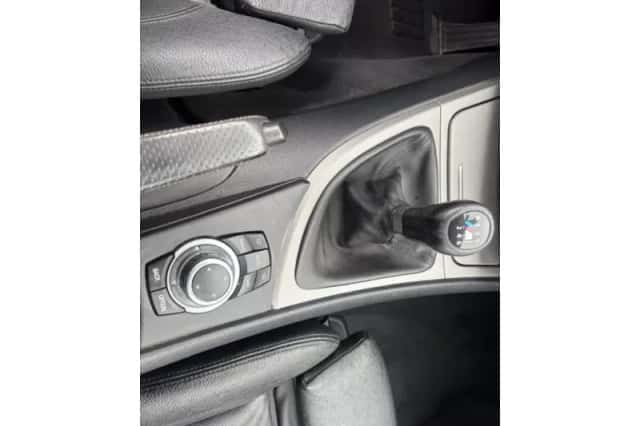 BMW 1-Serie (2011) thumbnail 15