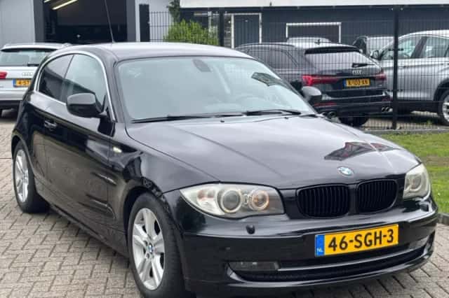 BMW 1-Serie (2011) thumbnail 3