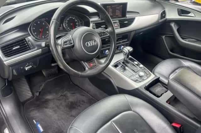 Audi A6 (2011) thumbnail 15