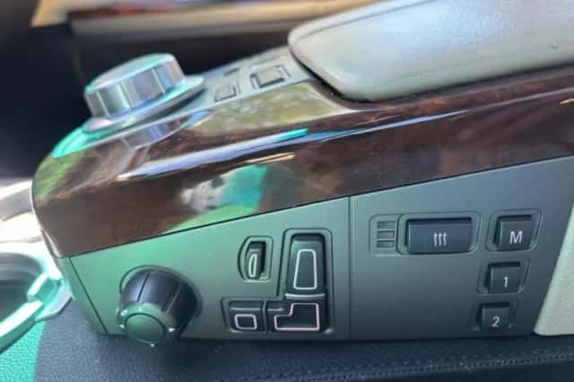 BMW 7-Serie (2006) thumbnail 17