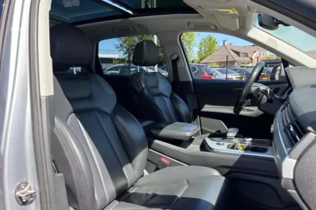 Audi Q7 (2016) thumbnail 14