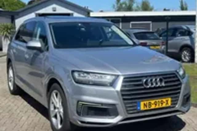 Audi Q7 (2016) thumbnail 26