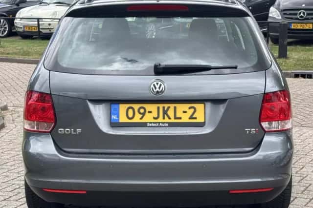 Volkswagen Golf (2009) thumbnail 5