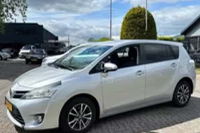 Toyota Verso (2013) thumbnail 21