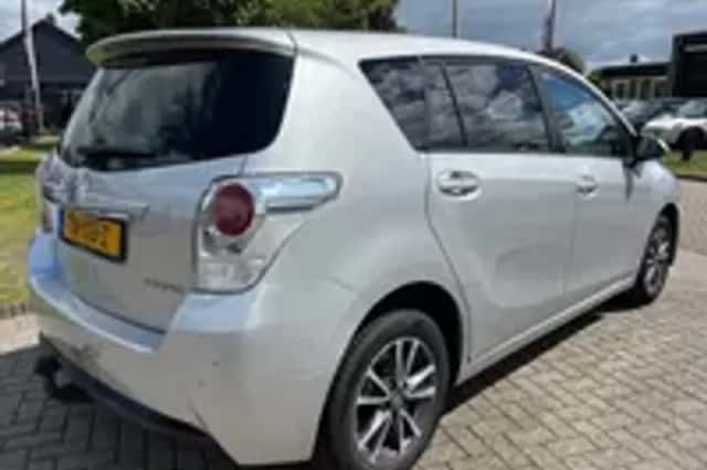 Toyota Verso (2013) thumbnail 23
