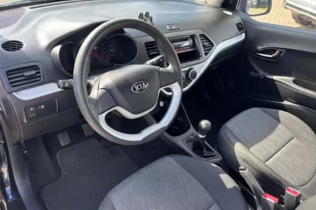 Kia Picanto (2014) thumbnail 12