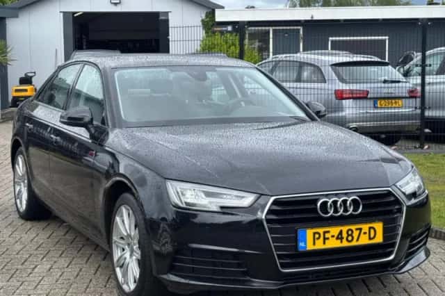 Audi A4 (2017) thumbnail 3