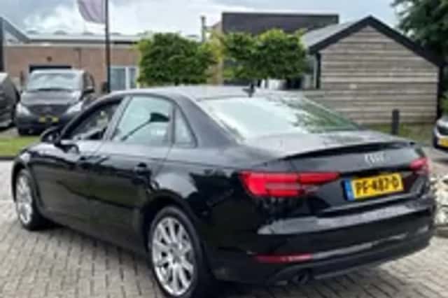 Audi A4 (2017) thumbnail 25