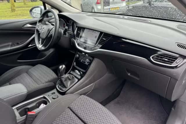 Opel Astra (2015) thumbnail 11
