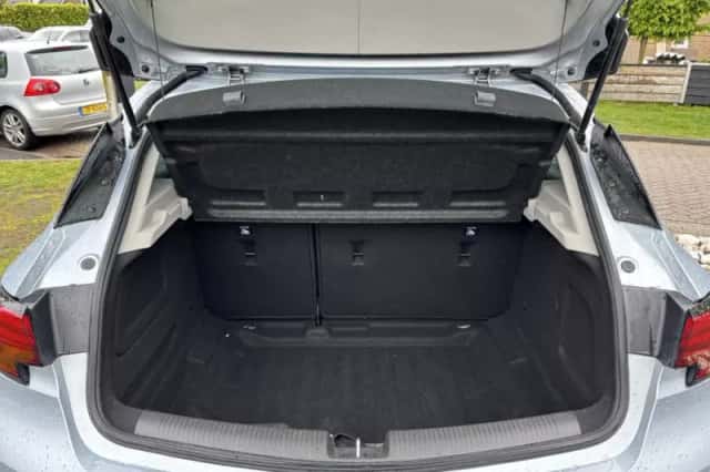 Opel Astra (2015) thumbnail 19
