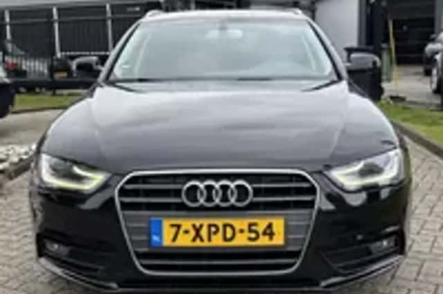 Audi A4 (2014) thumbnail 19