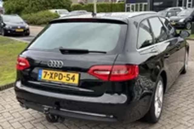 Audi A4 (2014) thumbnail 22