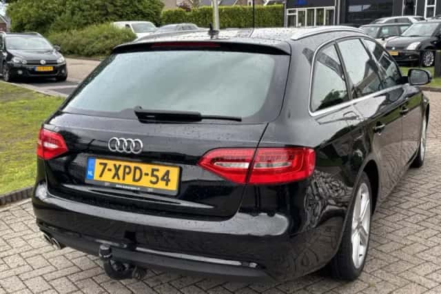 Audi A4 (2014) thumbnail 5