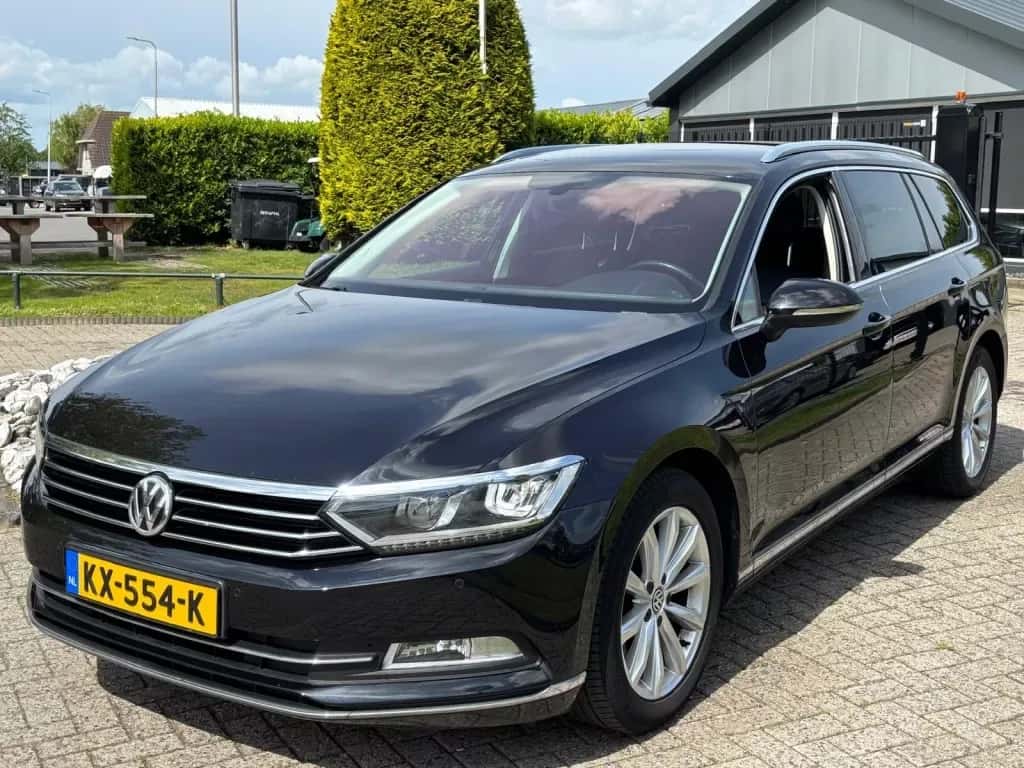 Volkswagen Passat (2016) — foto 1