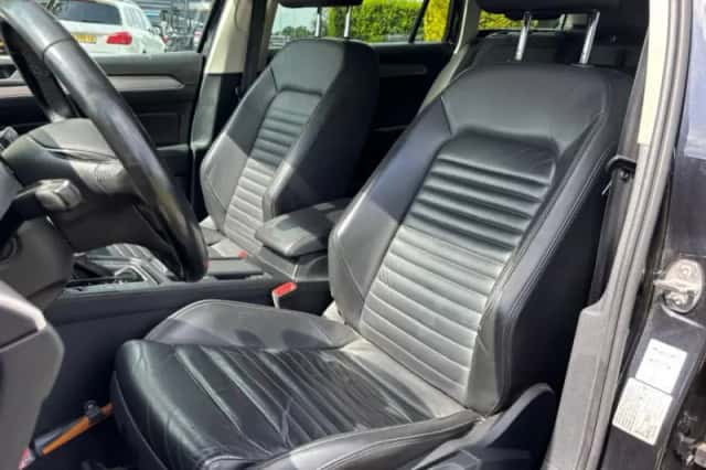 Volkswagen Passat (2016) thumbnail 12