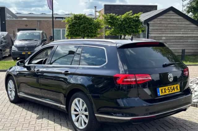 Volkswagen Passat (2016) thumbnail 7
