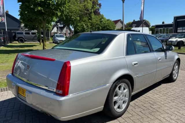 Cadillac DTS (2007) thumbnail 5