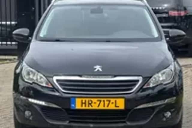 Peugeot 308 (2015) thumbnail 21
