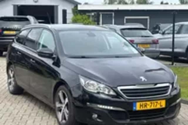 Peugeot 308 (2015) thumbnail 22