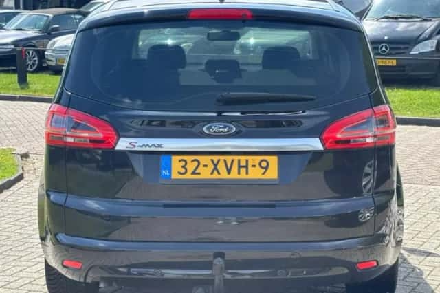 Ford S-Max (2012) thumbnail 5