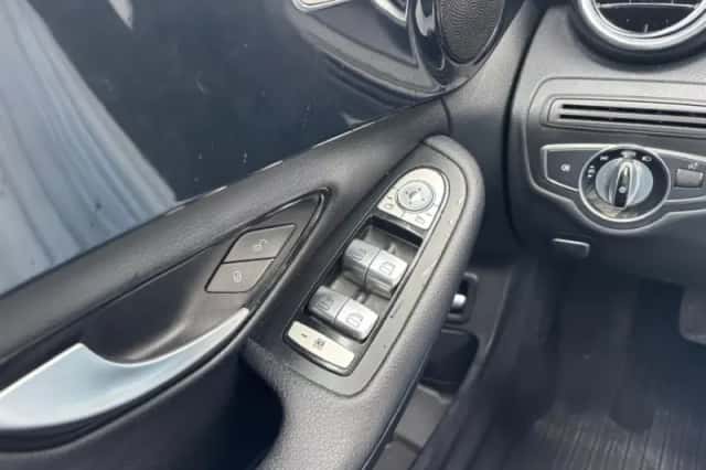 Mercedes-Benz C-Klasse (2016) thumbnail 17